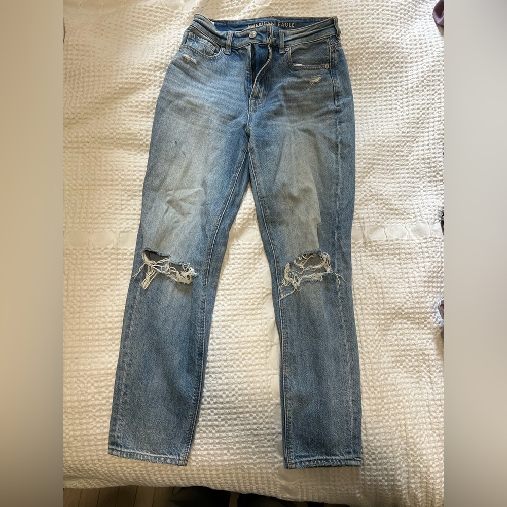 American eagle high waisted mom jean